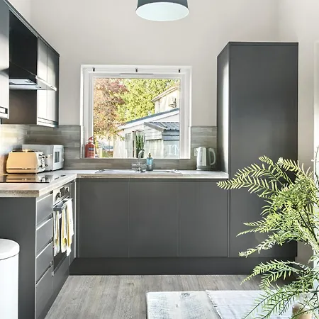 Brand New 1-Bed Flat Steps From Clifton Ntu Campus Villa Nottingham Exterior photo