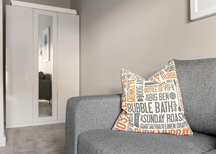 Brand New 1-Bed Flat Steps From Clifton Ntu Campus