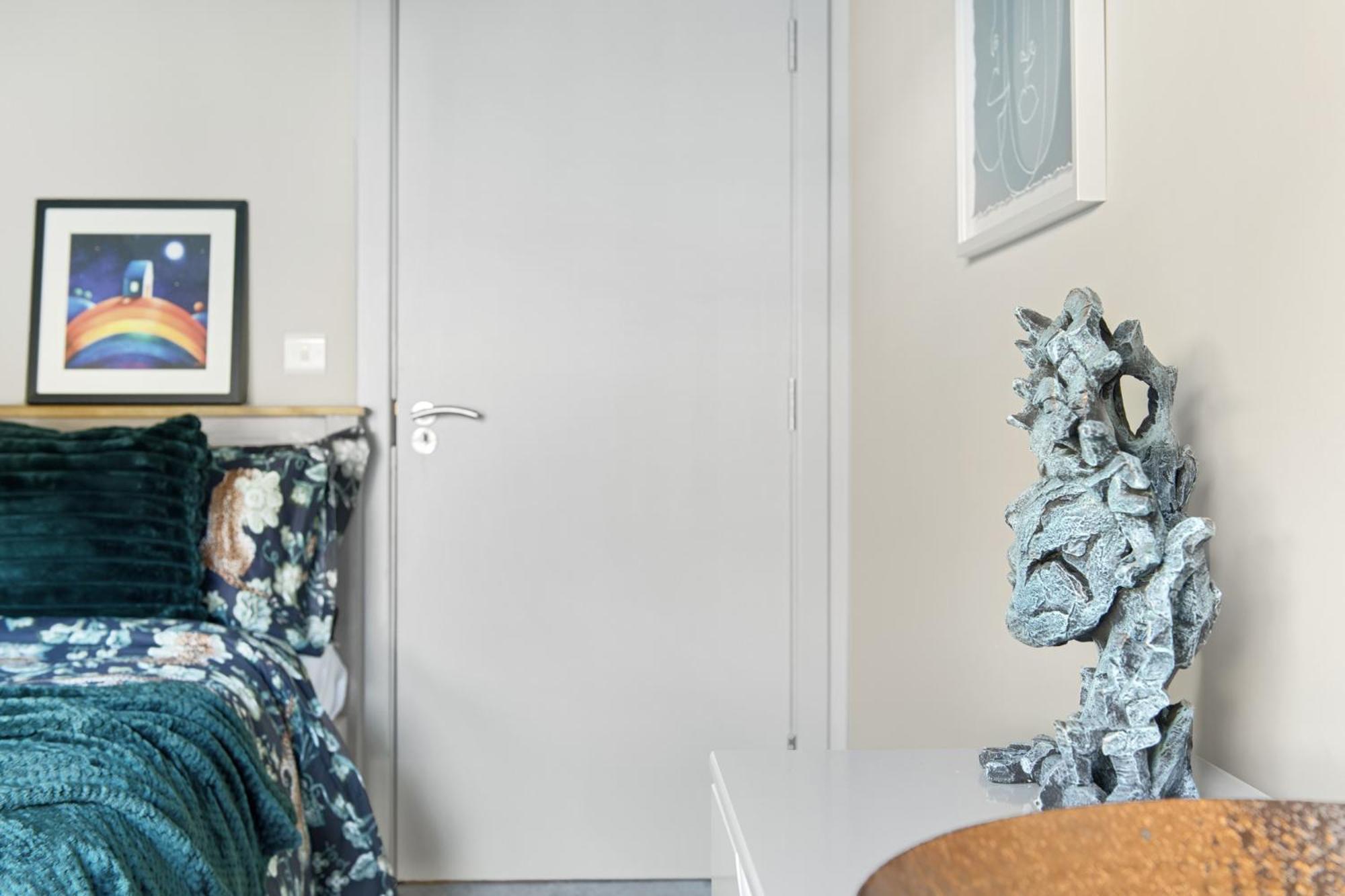 Brand New 1-bed Flat Steps From Clifton Ntu Campus Hébergement de vacances *