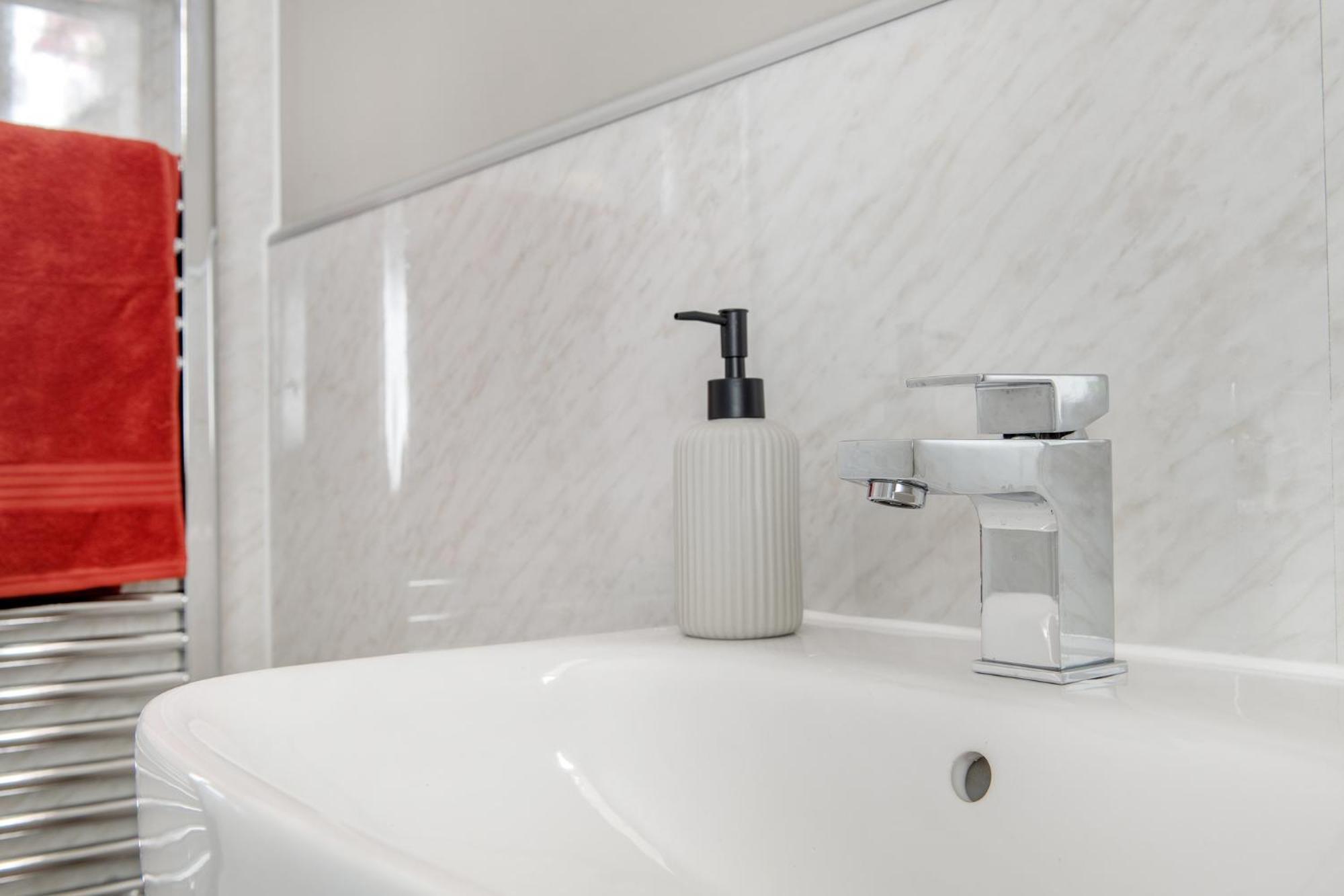 Brand New 1-bed Flat Steps From Clifton Ntu Campus * Ноттингем